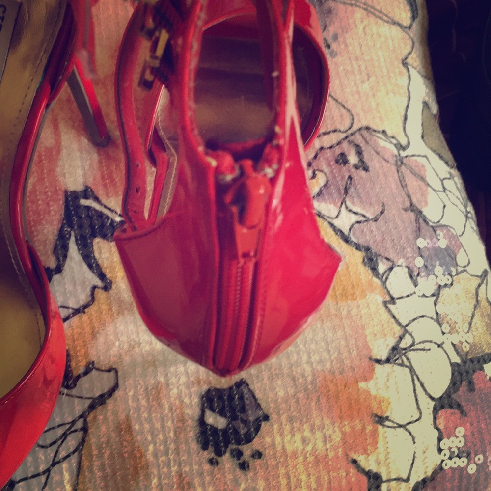 Steve Madden red heels